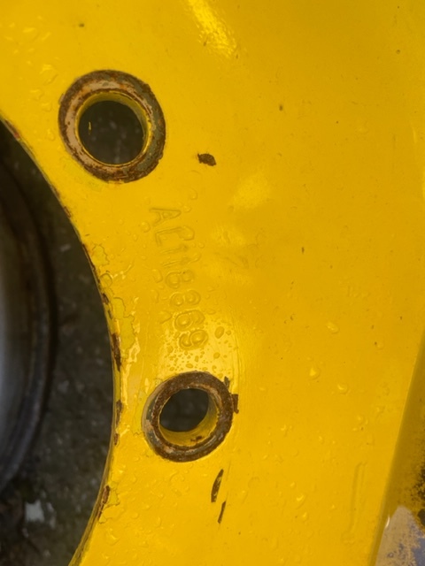 Felga John Deere 15x28 / AL118869 - Jante pour Machine agricole: photos 2 Felga John Deere 15x28 / AL118869 - Jante pour Machine agricole: photos 2