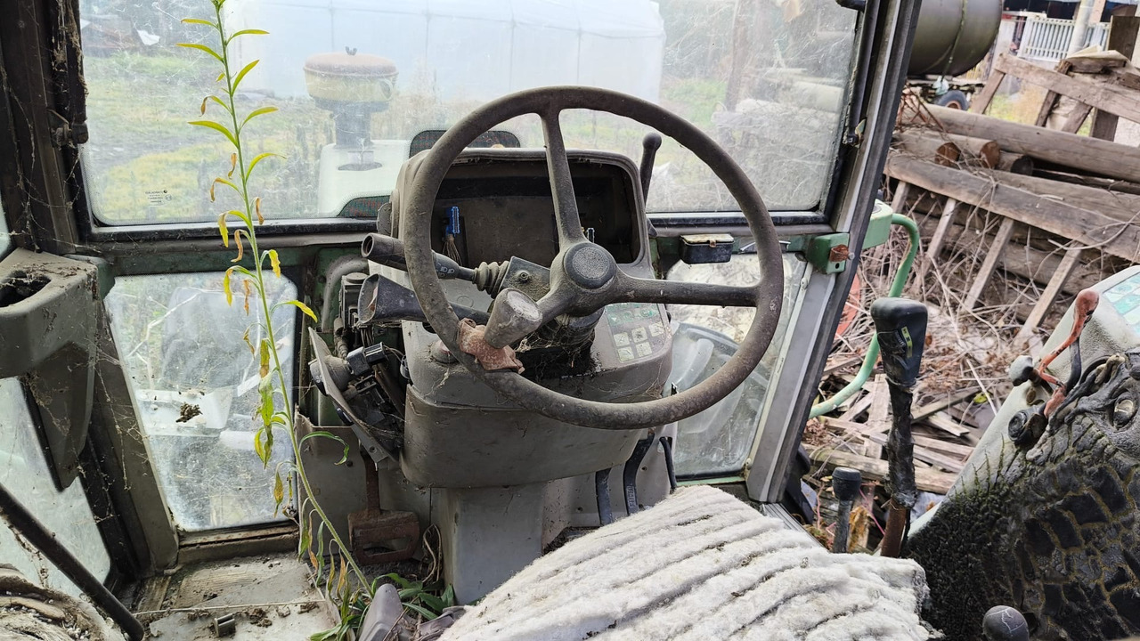 Fendt 309 - na części - kabina drzwi szyba maska grill - Portière et pièces pour Machine agricole: photos 2 Fendt 309 - na części - kabina drzwi szyba maska grill - Portière et pièces pour Machine agricole: photos 2