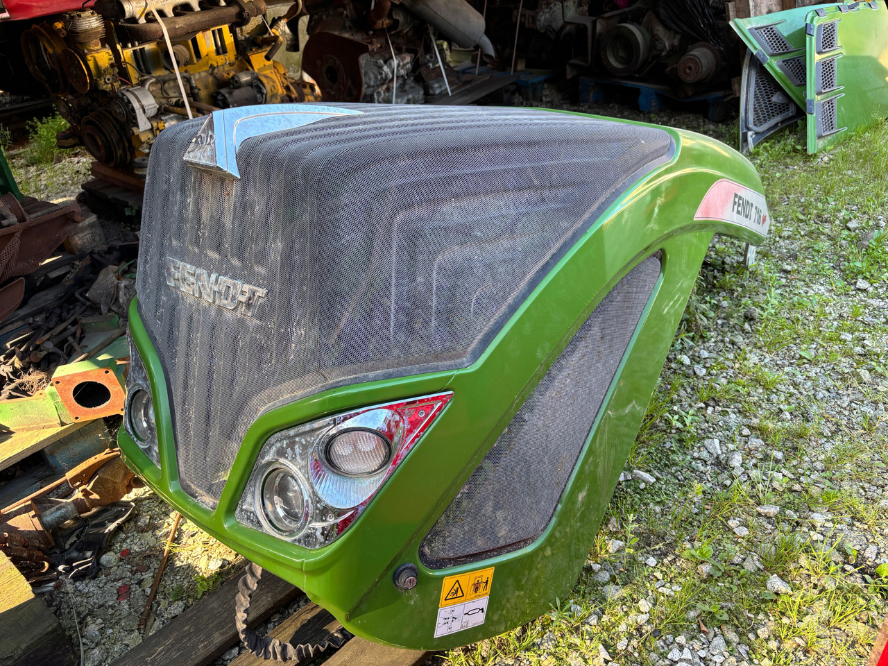 Fendt 716 Vario - maska silnika - Capot pour Tracteur agricole: photos 3 Fendt 716 Vario - maska silnika - Capot pour Tracteur agricole: photos 3