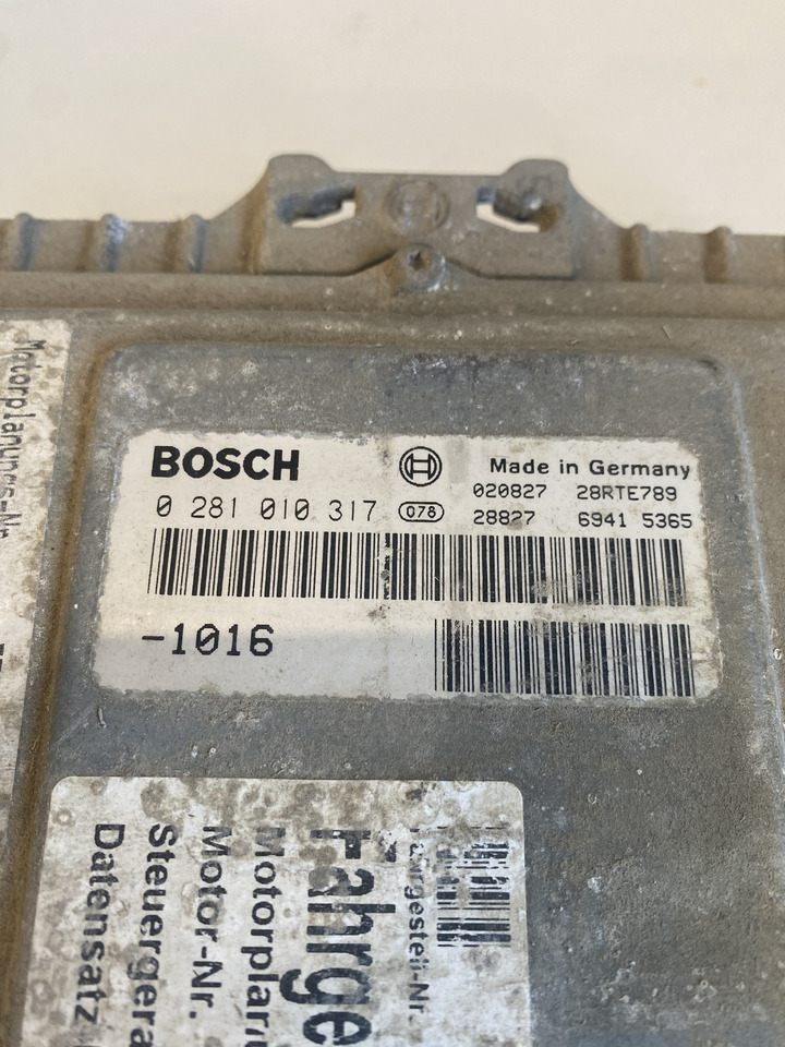 Fendt 930 - sterownik moduł silnika Bosch 0281010317 - Bloc de gestion pour Machine agricole: photos 1 Fendt 930 - sterownik moduł silnika Bosch 0281010317 - Bloc de gestion pour Machine agricole: photos 1