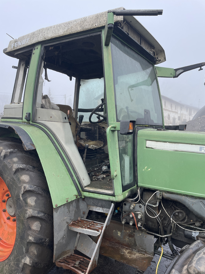 Fendt Farmer 309 - kabina dach drzwi - Portière et pièces pour Machine agricole: photos 2 Fendt Farmer 309 - kabina dach drzwi - Portière et pièces pour Machine agricole: photos 2