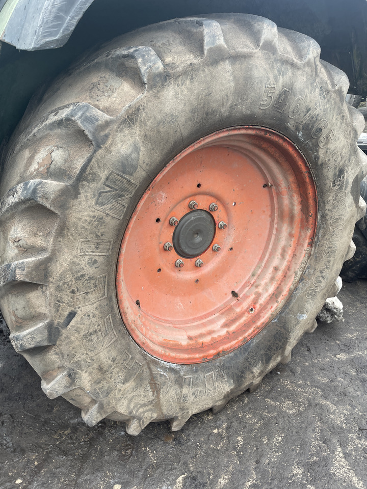 Fendt Farmer - koło koła felgi felga 540/65R34 - Jante pour Machine agricole: photos 2 Fendt Farmer - koło koła felgi felga 540/65R34 - Jante pour Machine agricole: photos 2