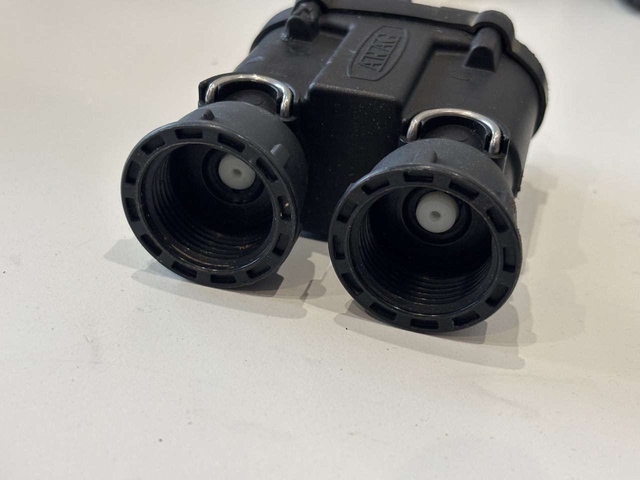 Fendt Rogator Zawór podwójny rozpylaczy ACP0436190 - Valve hydraulique pour Machine agricole: photos 3 Fendt Rogator Zawór podwójny rozpylaczy ACP0436190 - Valve hydraulique pour Machine agricole: photos 3