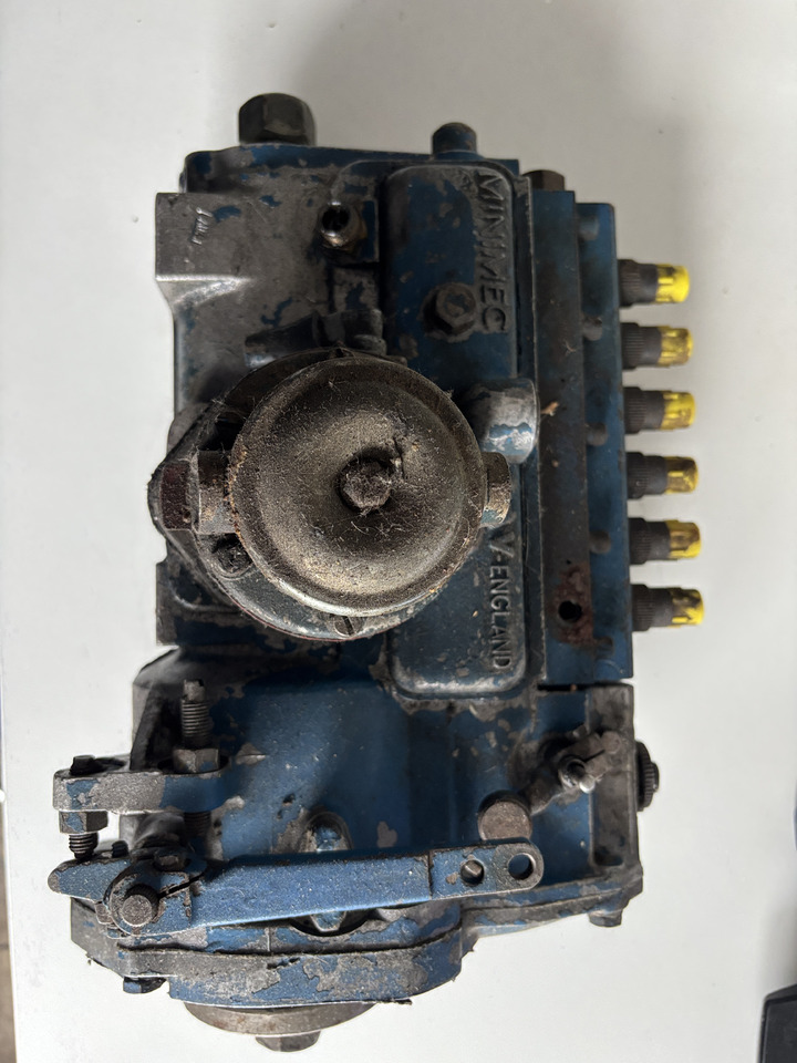 Ford TW25 - pompa wtryskowa paliwa - Pompe à carburant pour Machine agricole: photos 4 Ford TW25 - pompa wtryskowa paliwa - Pompe à carburant pour Machine agricole: photos 4