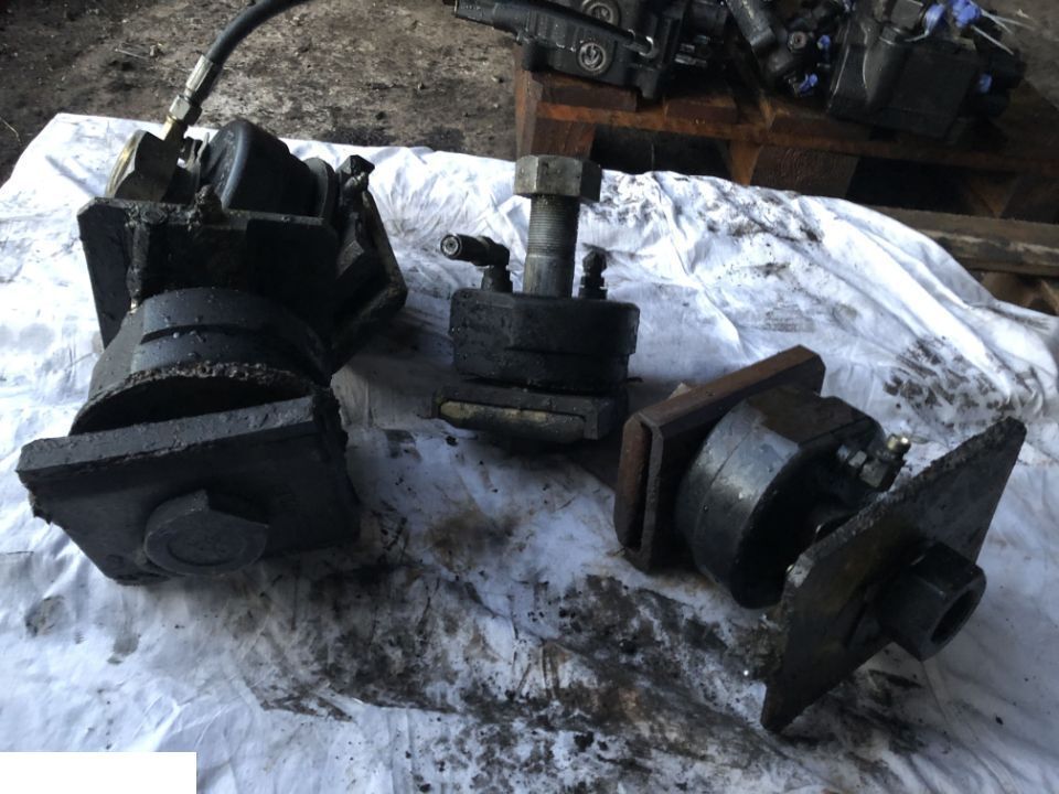 JCB 3CX 4CX Siłownik Blokady Kozła - Vérin hydraulique pour Tractopelle: photos 1 JCB 3CX 4CX Siłownik Blokady Kozła - Vérin hydraulique pour Tractopelle: photos 1