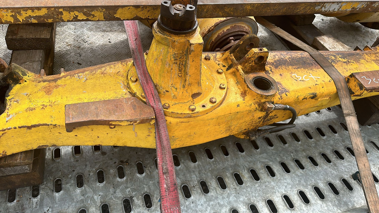 JCB 3CX - most przedni 446/10601 - Essieu avant pour Engins de chantier: photos 4 JCB 3CX - most przedni 446/10601 - Essieu avant pour Engins de chantier: photos 4