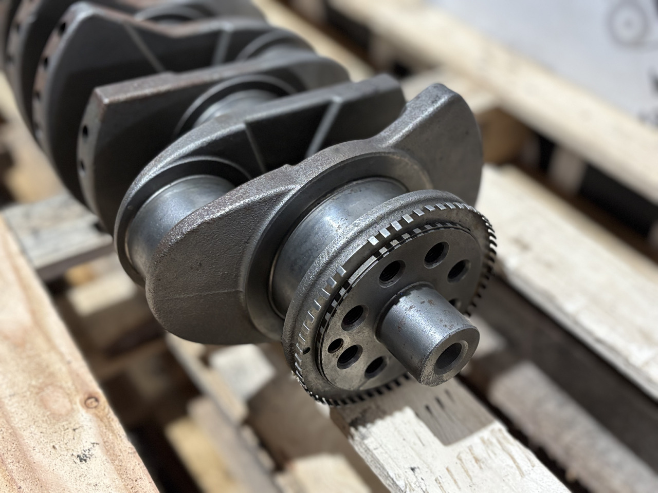 JCB 448 JS200 JS210 JS220 4.8L Max448 Wał Korbowy EMC2903 320/03336 32003336 - Vilebrequin pour Machine agricole: photos 3 JCB 448 JS200 JS210 JS220 4.8L Max448 Wał Korbowy EMC2903 320/03336 32003336 - Vilebrequin pour Machine agricole: photos 3