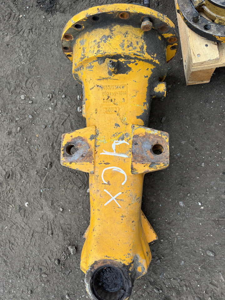 JCB 4CX - obudowa mostu 453/250017 - Essieu et pièces pour Machine agricole: photos 1 JCB 4CX - obudowa mostu 453/250017 - Essieu et pièces pour Machine agricole: photos 1