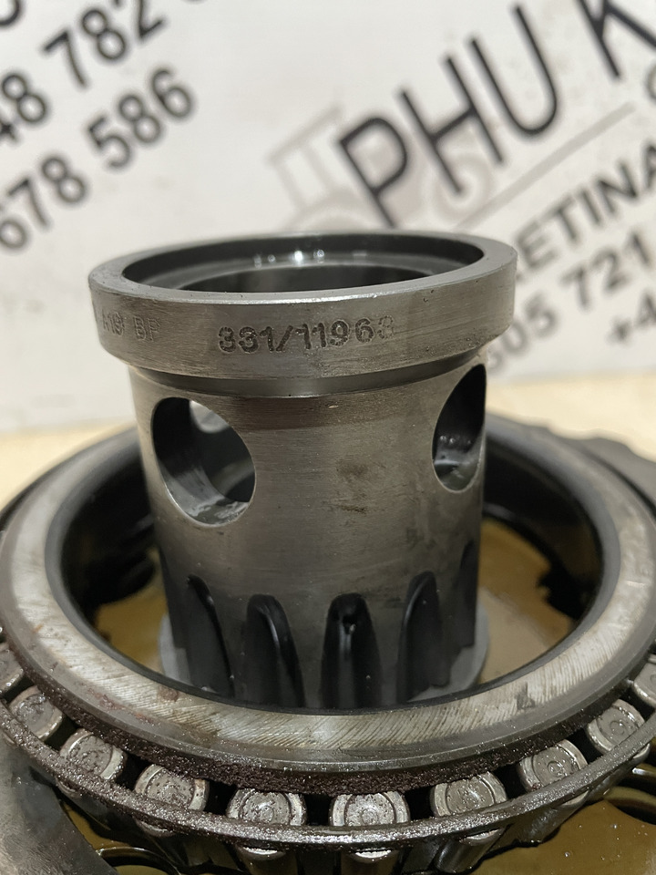 JCB 531, 540, 541, 535, 536 - tarcze tuleja uzębienia tarcz hamulcowych 331/11963 - Disques de frein pour Engins de chantier: photos 2 JCB 531, 540, 541, 535, 536 - tarcze tuleja uzębienia tarcz hamulcowych 331/11963 - Disques de frein pour Engins de chantier: photos 2