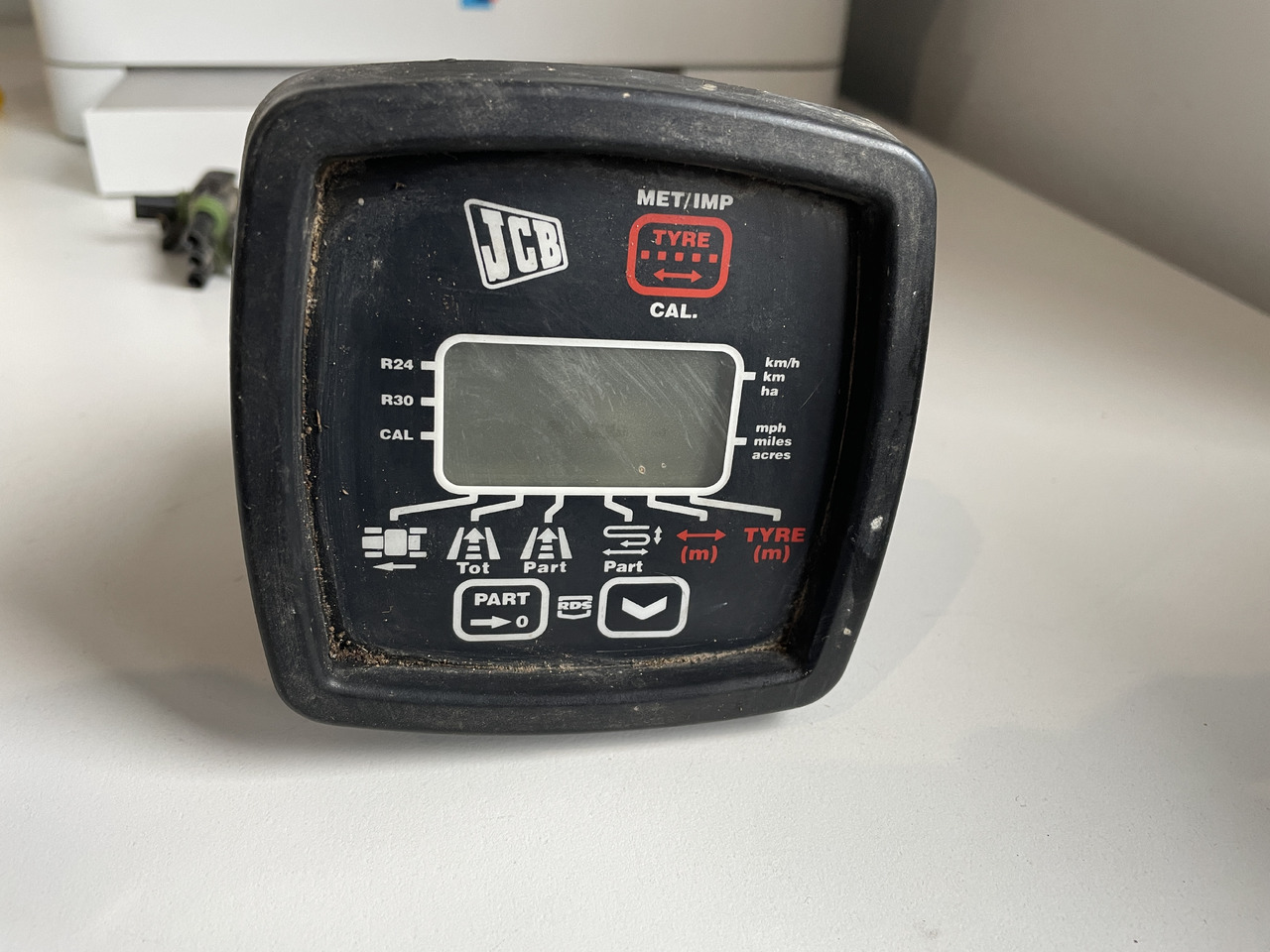 JCB Fastrac - wyświetlacz monitor 704/24500 70424500 - Panel de instrumentos pour Machine agricole: photos 1 JCB Fastrac - wyświetlacz monitor 704/24500 70424500 - Panel de instrumentos pour Machine agricole: photos 1