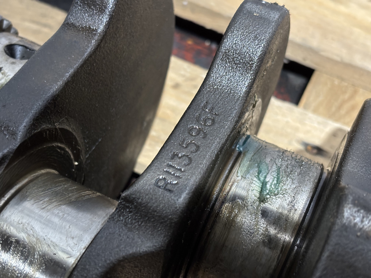 John Deere 5000 6000 Wał Korbowy R113596 R120631 RE504638 RE50618 - Vilebrequin pour Machine agricole: photos 1 John Deere 5000 6000 Wał Korbowy R113596 R120631 RE504638 RE50618 - Vilebrequin pour Machine agricole: photos 1