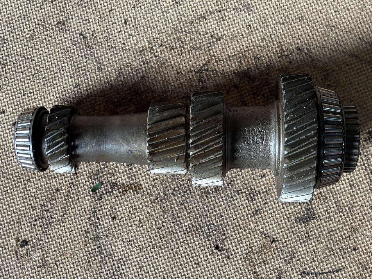 John Deere 6100 6200 6300 6400 6500 6600 Wał Napędowy L101006 L78967 - Demi arbre pour Machine agricole: photos 1 John Deere 6100 6200 6300 6400 6500 6600 Wał Napędowy L101006 L78967 - Demi arbre pour Machine agricole: photos 1