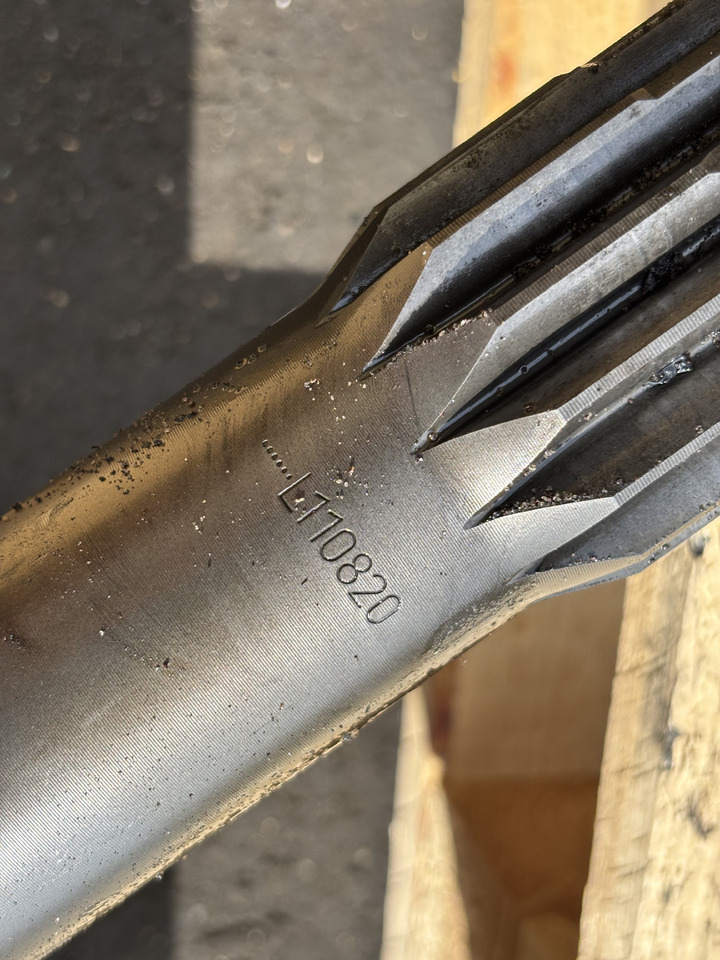 John Deere 6630 Wał Napędowy Lewa Strona L110820 - Demi arbre pour Machine agricole: photos 2 John Deere 6630 Wał Napędowy Lewa Strona L110820 - Demi arbre pour Machine agricole: photos 2