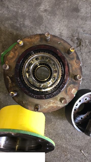 John Deere 6710 - Zwolnica - Moteur de translation pour Machine agricole: photos 3 John Deere 6710 - Zwolnica - Moteur de translation pour Machine agricole: photos 3