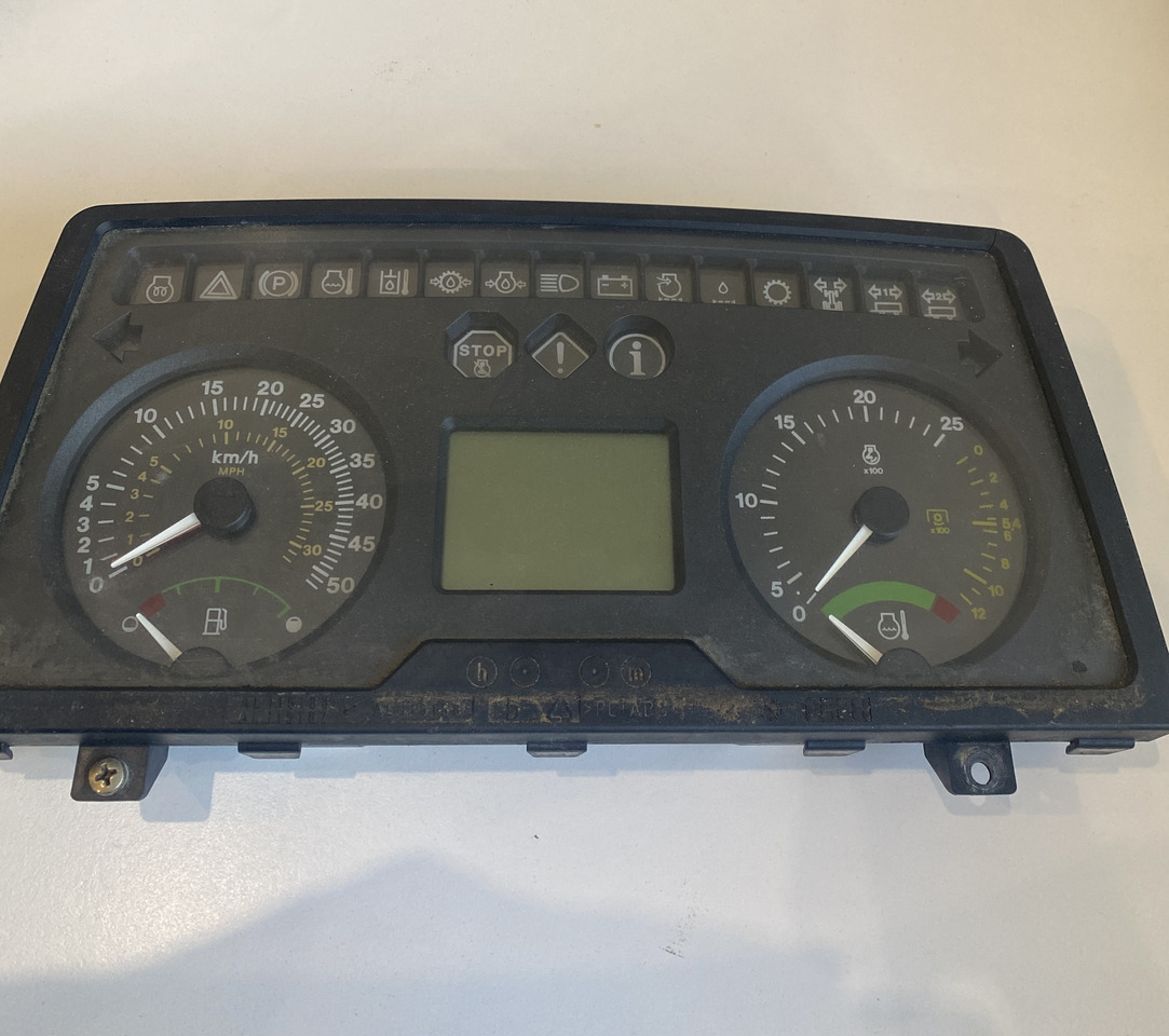 John Deere 6820S 6120 6220 6320 Autopower - zegary licznik deska - Panel de instrumentos pour Engins de chantier: photos 1 John Deere 6820S 6120 6220 6320 Autopower - zegary licznik deska - Panel de instrumentos pour Engins de chantier: photos 1