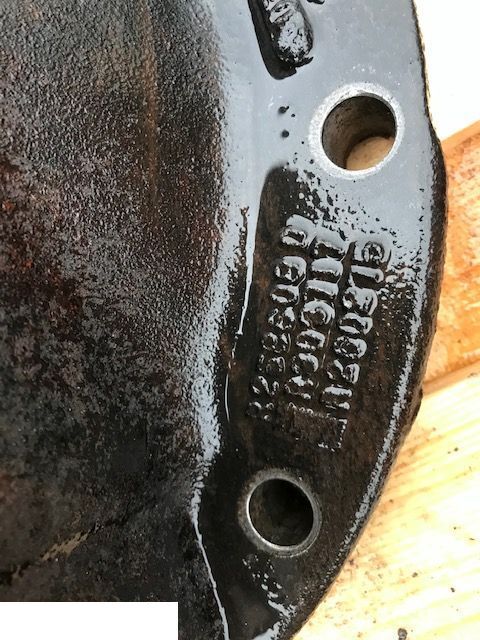 John Deere 6920 6930 - Obudowa Zwolnicy - r258609 - Moteur de translation pour Machine agricole: photos 1 John Deere 6920 6930 - Obudowa Zwolnicy - r258609 - Moteur de translation pour Machine agricole: photos 1