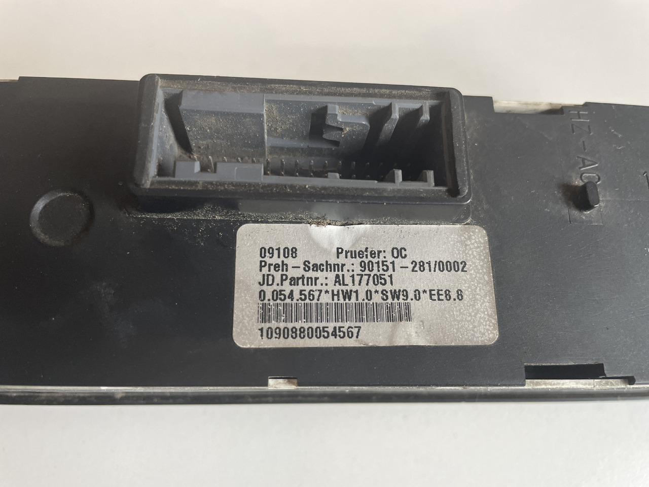 John Deere 6x30 7x30 - sterownik panel klimatyzacji AL177051 AL200050 - Cabine et intérieur pour Machine agricole: photos 2 John Deere 6x30 7x30 - sterownik panel klimatyzacji AL177051 AL200050 - Cabine et intérieur pour Machine agricole: photos 2