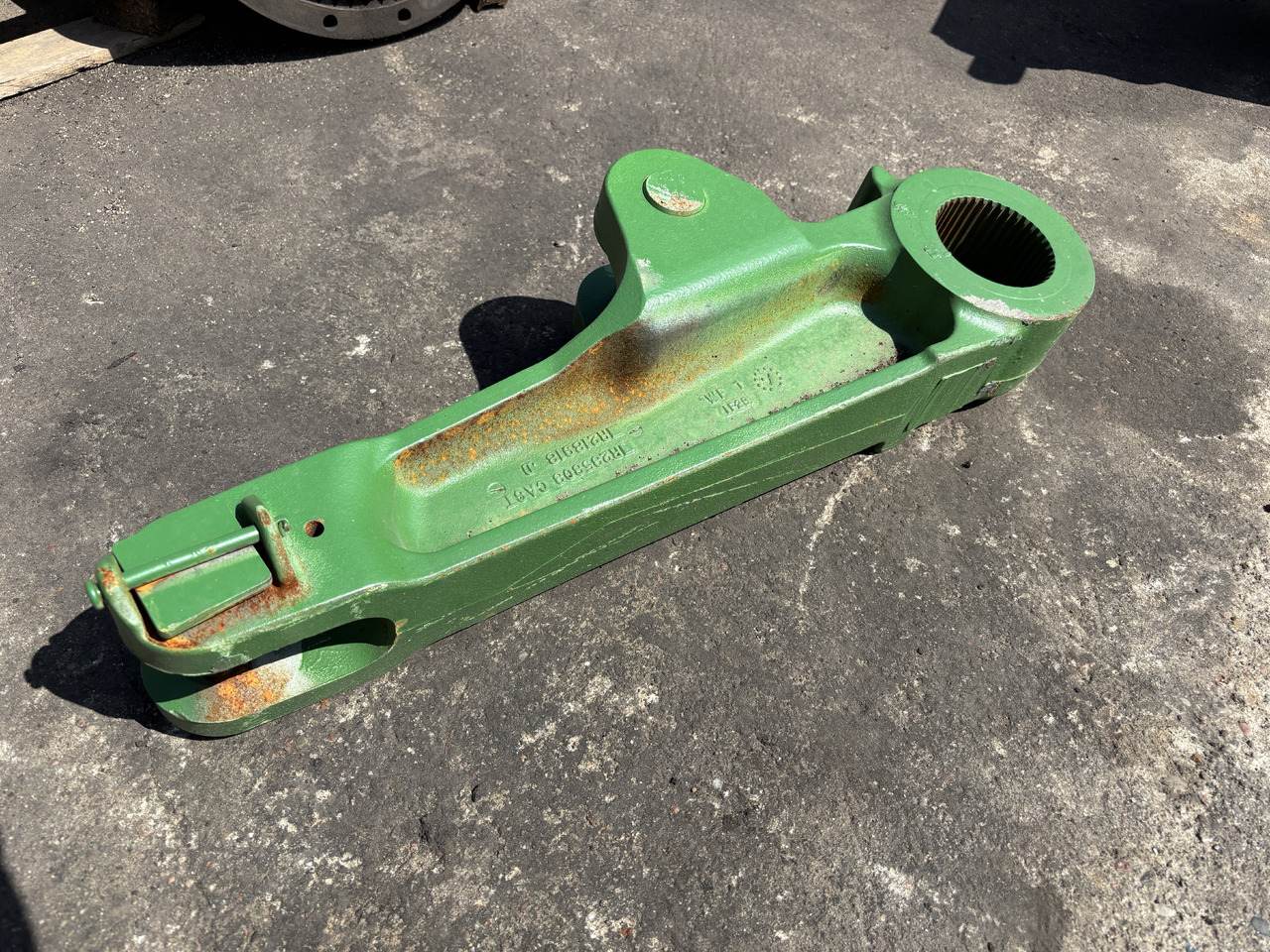 John Deere 7xxxR 8xxxR - ramię podnośnika prawe R218918 R235303 - Flèche: photos 1 John Deere 7xxxR 8xxxR - ramię podnośnika prawe R218918 R235303 - Flèche: photos 1