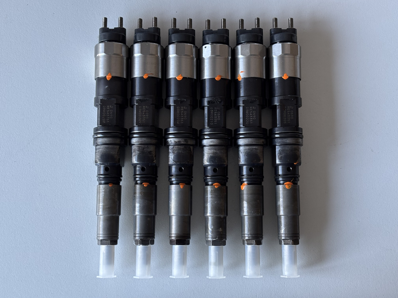 John Deere G3 RE543351 Wtryskiwacz Wtryskiwacze RE545562 AP582907 PO REGENERACJI - Injecteur pour Machine agricole: photos 1 John Deere G3 RE543351 Wtryskiwacz Wtryskiwacze RE545562 AP582907 PO REGENERACJI - Injecteur pour Machine agricole: photos 1