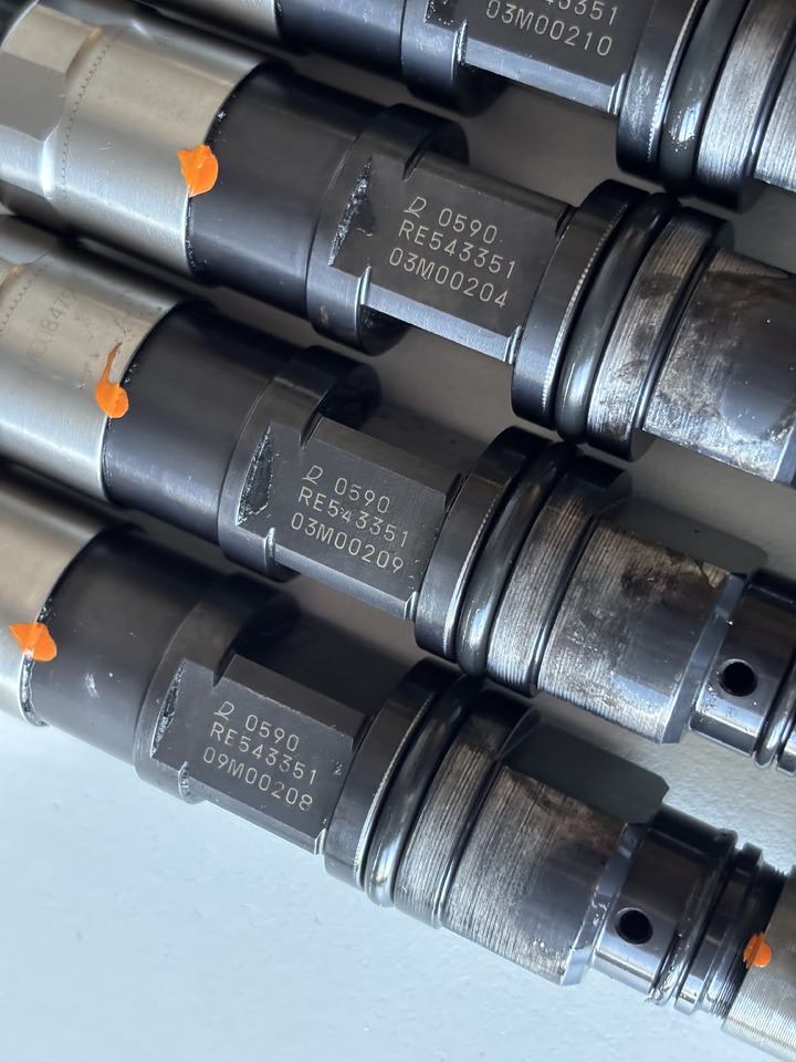 John Deere G3 RE543351 Wtryskiwacz Wtryskiwacze RE545562 AP582907 PO REGENERACJI - Injecteur pour Machine agricole: photos 3 John Deere G3 RE543351 Wtryskiwacz Wtryskiwacze RE545562 AP582907 PO REGENERACJI - Injecteur pour Machine agricole: photos 3