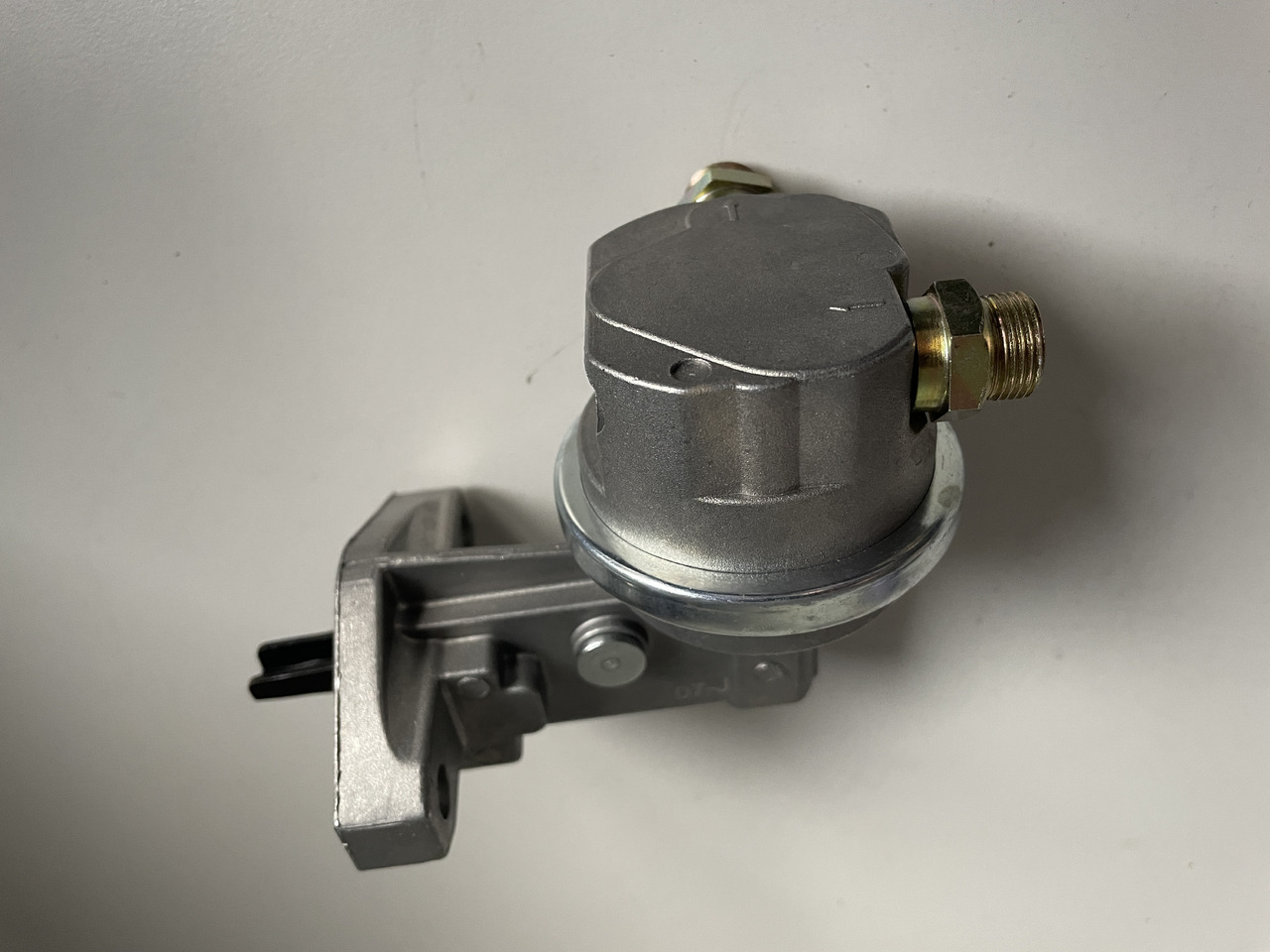 John Deere - mechaniczna pompa paliwa RE535728 - Pompe à carburant pour Machine agricole: photos 1 John Deere - mechaniczna pompa paliwa RE535728 - Pompe à carburant pour Machine agricole: photos 1