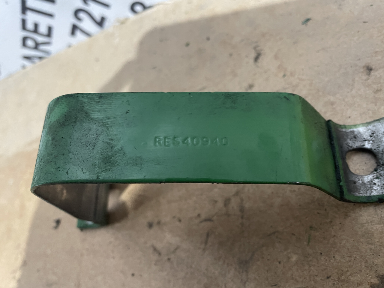 John Deere - obejma chłodnicy EGR RE540940 - Radiateur pour Machine agricole: photos 2 John Deere - obejma chłodnicy EGR RE540940 - Radiateur pour Machine agricole: photos 2