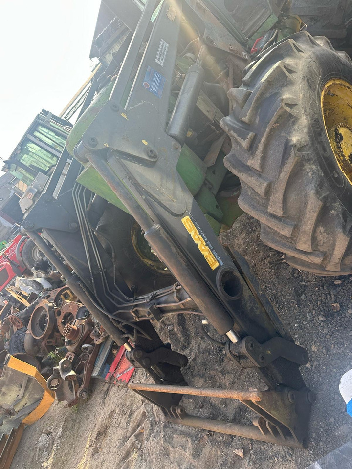 Ładowacz czołowy TUR do John Deere 4240S 4240 - Chargeur frontal pour tracteur: photos 2 Ładowacz czołowy TUR do John Deere 4240S 4240 - Chargeur frontal pour tracteur: photos 2