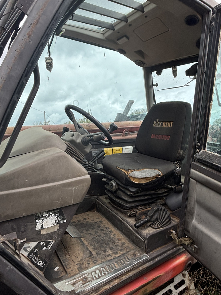 Manitou MT 1740 SLT - Ładowarka Teleskopowa - Kabina Szyba Dach - Cabine pour Chariot télescopique: photos 4 Manitou MT 1740 SLT - Ładowarka Teleskopowa - Kabina Szyba Dach - Cabine pour Chariot télescopique: photos 4