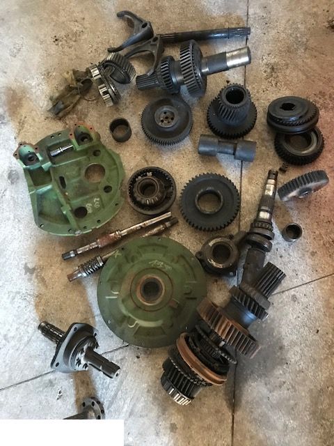 Massey Ferguson 6499 - Obudowa WOM - Transmission pour Tracteur agricole: photos 4 Massey Ferguson 6499 - Obudowa WOM - Transmission pour Tracteur agricole: photos 4