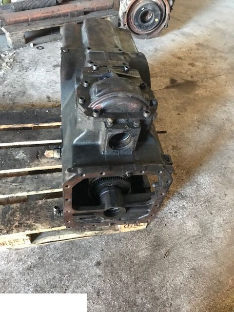 Massey Ferguson Dyna 6 - 6475 - Przystawka Przedniego Napędu - Boîte de vitesse pour Tracteur agricole: photos 1 Massey Ferguson Dyna 6 - 6475 - Przystawka Przedniego Napędu - Boîte de vitesse pour Tracteur agricole: photos 1