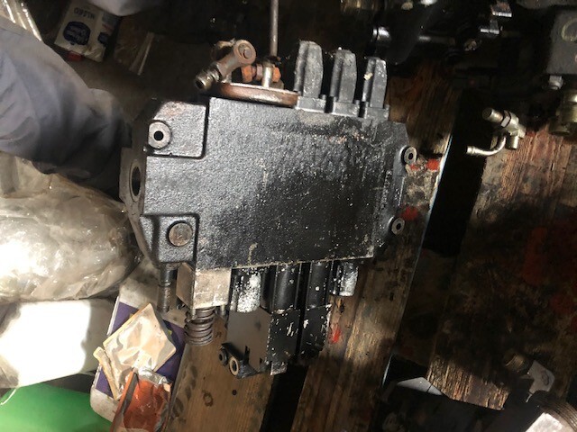 Merlo Rozdzielacz Hydrauliczny - Valve hydraulique pour Machine agricole: photos 3 Merlo Rozdzielacz Hydrauliczny - Valve hydraulique pour Machine agricole: photos 3