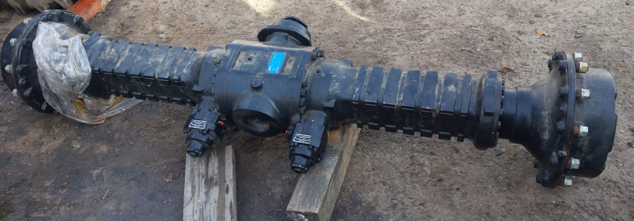 NAF BST 01/0 02 Oś Sztywna Kompletna Ponsse Komatsu NOWA - Essieu et pièces pour Matériel forestier: photos 1 NAF BST 01/0 02 Oś Sztywna Kompletna Ponsse Komatsu NOWA - Essieu et pièces pour Matériel forestier: photos 1