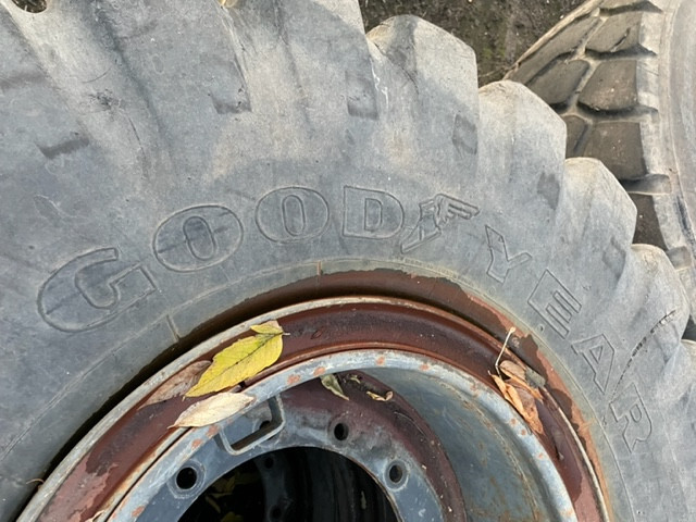 Opona Goodyear 20.5r25 - Pneu pour Machine agricole: photos 2 Opona Goodyear 20.5r25 - Pneu pour Machine agricole: photos 2