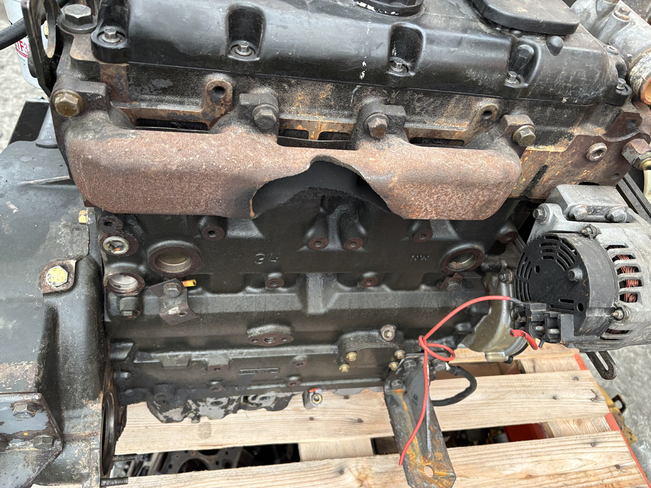 PERKINS 1104.40 JCB ZX RE38103 U321308N Silnik 2158/2000 CZĘŚCI - Moteur pour Engins de chantier: photos 2 PERKINS 1104.40 JCB ZX RE38103 U321308N Silnik 2158/2000 CZĘŚCI - Moteur pour Engins de chantier: photos 2