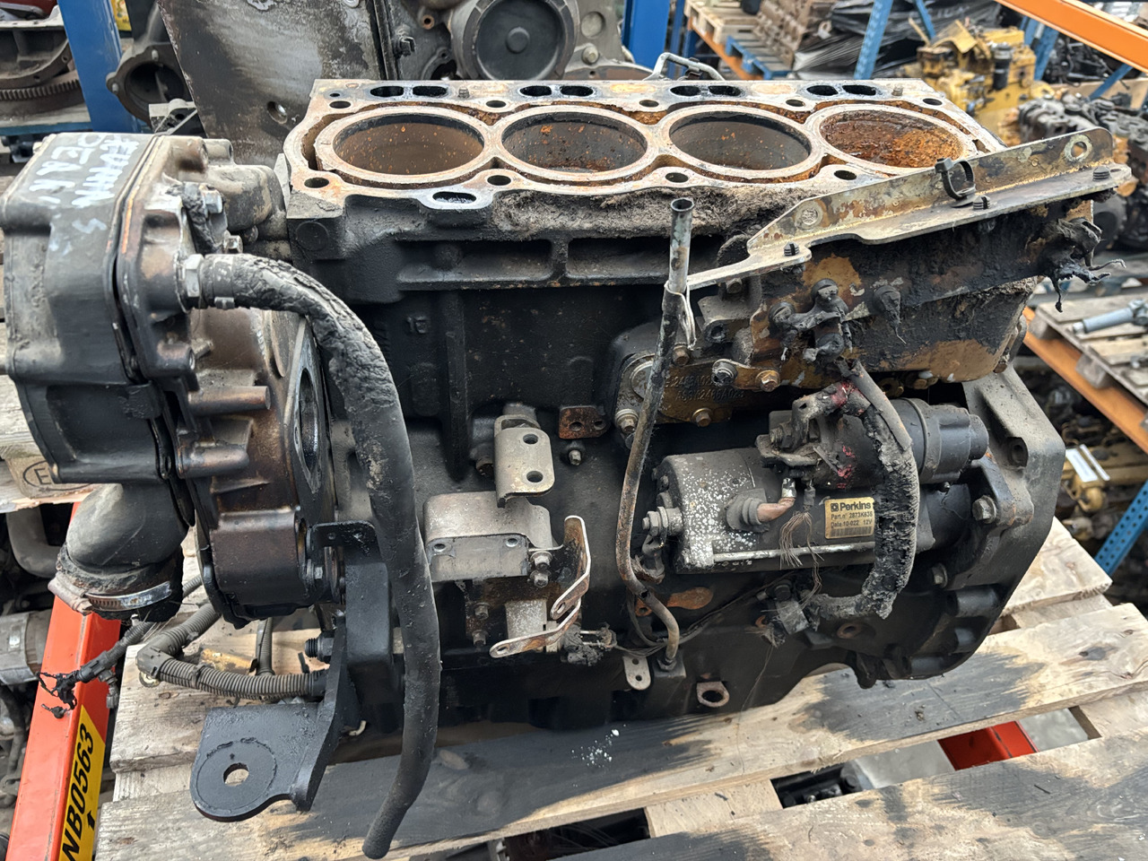 Perkins 1104D-E44T Silnik Blok Miska Olejowa Wał CZĘŚCI - Moteur et pièces pour Engins de chantier: photos 1 Perkins 1104D-E44T Silnik Blok Miska Olejowa Wał CZĘŚCI - Moteur et pièces pour Engins de chantier: photos 1