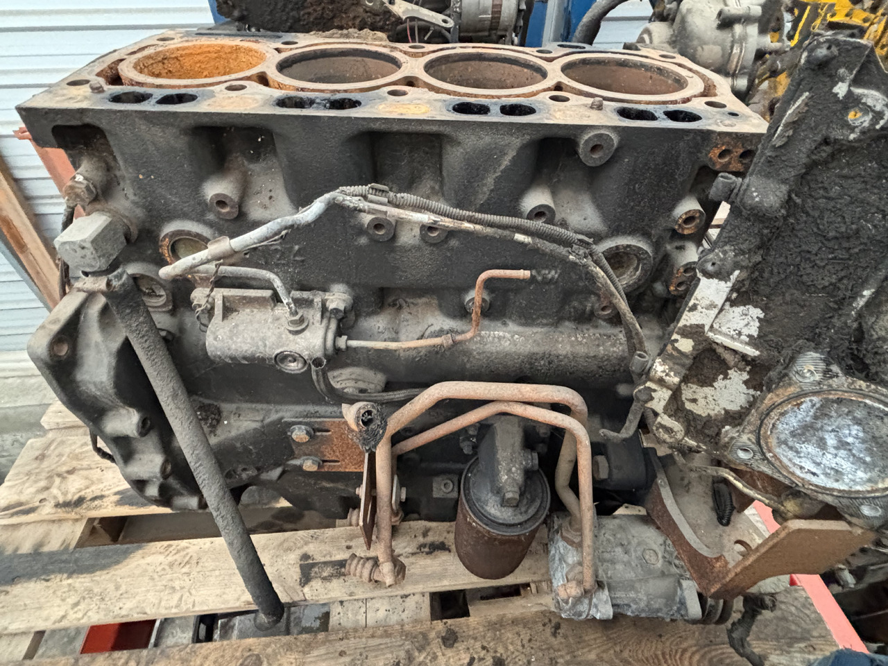 Perkins 1104D-E44T Silnik Blok Miska Olejowa Wał CZĘŚCI - Moteur et pièces pour Engins de chantier: photos 5 Perkins 1104D-E44T Silnik Blok Miska Olejowa Wał CZĘŚCI - Moteur et pièces pour Engins de chantier: photos 5