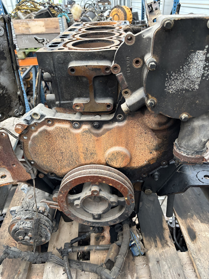 Perkins 1104D-E44T Silnik Blok Miska Olejowa Wał CZĘŚCI - Moteur et pièces pour Engins de chantier: photos 2 Perkins 1104D-E44T Silnik Blok Miska Olejowa Wał CZĘŚCI - Moteur et pièces pour Engins de chantier: photos 2