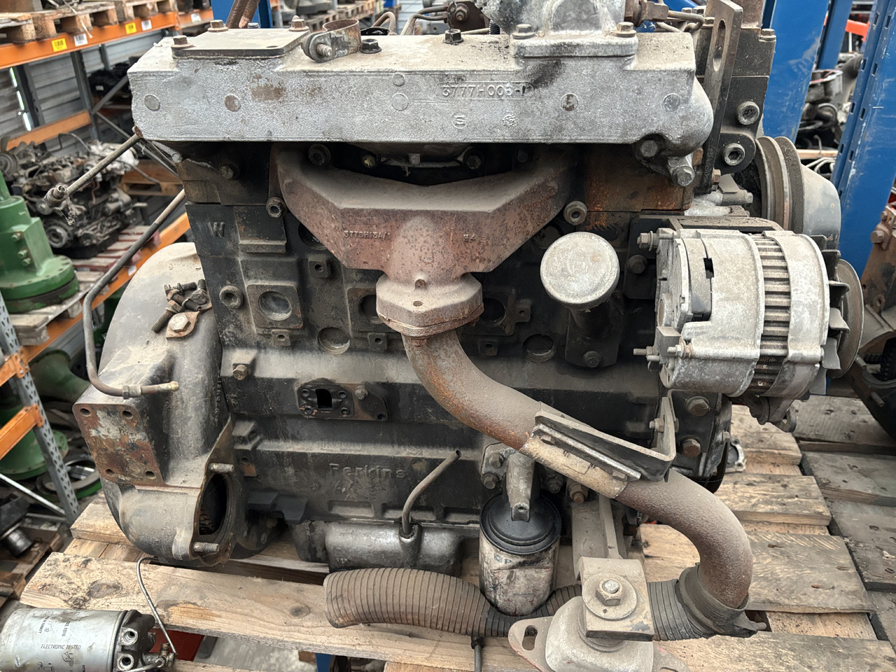 Perkins AA 80435 AA80435 3.99 cm Silnik CZĘŚCI - Moteur et pièces pour Engins de chantier: photos 1 Perkins AA 80435 AA80435 3.99 cm Silnik CZĘŚCI - Moteur et pièces pour Engins de chantier: photos 1