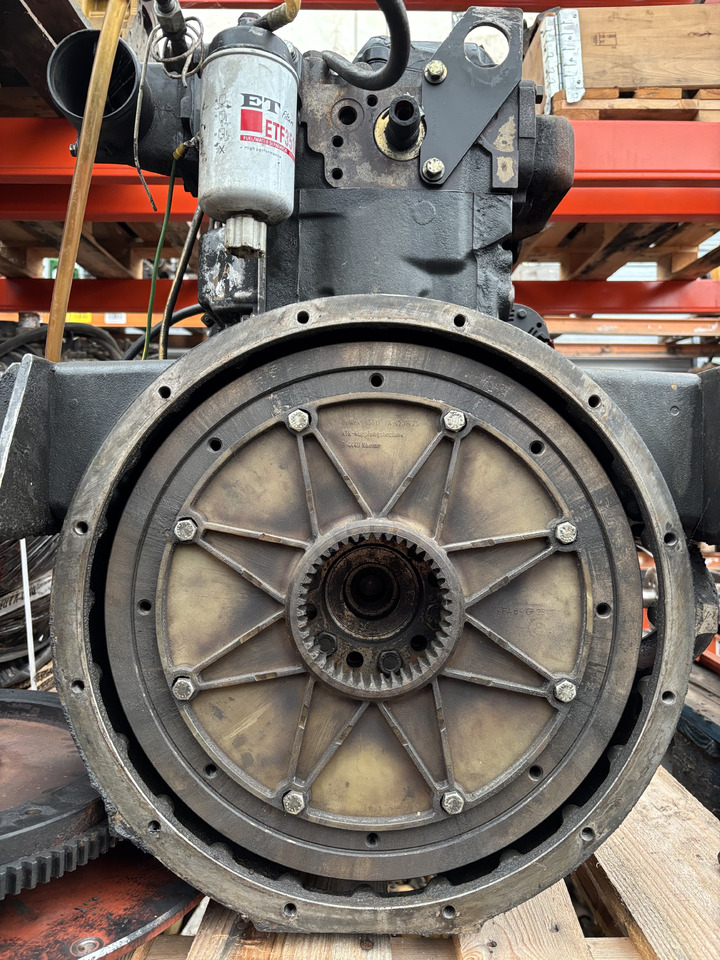 Perkins RE38152 Silnik RE 1104C-44 CZĘŚCI - Moteur pour Engins de chantier: photos 5 Perkins RE38152 Silnik RE 1104C-44 CZĘŚCI - Moteur pour Engins de chantier: photos 5
