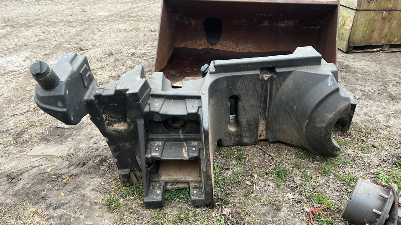 Zbiornik Paliwa Massey Ferguson 4384987M3 - Pièces de rechange pour Tracteur agricole: photos 2 Zbiornik Paliwa Massey Ferguson 4384987M3 - Pièces de rechange pour Tracteur agricole: photos 2