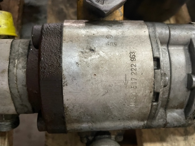 Pompa zębata Rexroth 0510466304 51517222962/1517222963/1517222452 - Pompe hydraulique pour Engins de chantier: photos 3 Pompa zębata Rexroth 0510466304 51517222962/1517222963/1517222452 - Pompe hydraulique pour Engins de chantier: photos 3