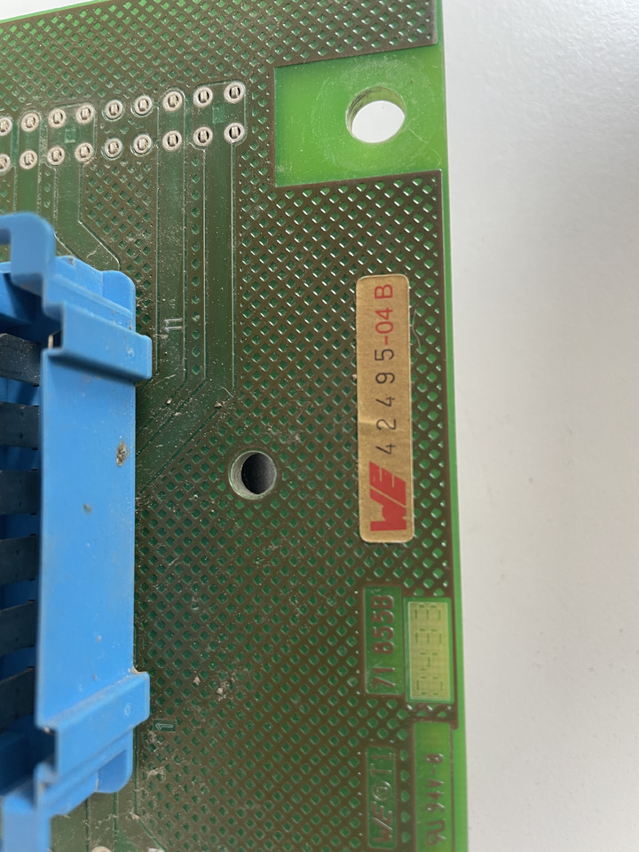 Renault Claas Ares - płyta bezpieczników 7700067489 - Fusible: photos 5 Renault Claas Ares - płyta bezpieczników 7700067489 - Fusible: photos 5