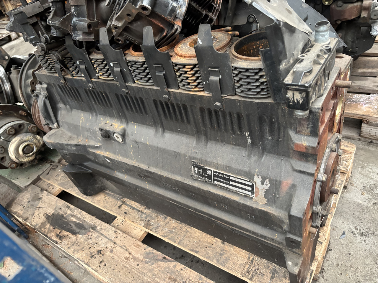 SAME 100.6 1000.6A1 1000 6A1 2017rok Silnik 6L CZĘŚCI - Moteur pour Machine agricole: photos 1 SAME 100.6 1000.6A1 1000 6A1 2017rok Silnik 6L CZĘŚCI - Moteur pour Machine agricole: photos 1