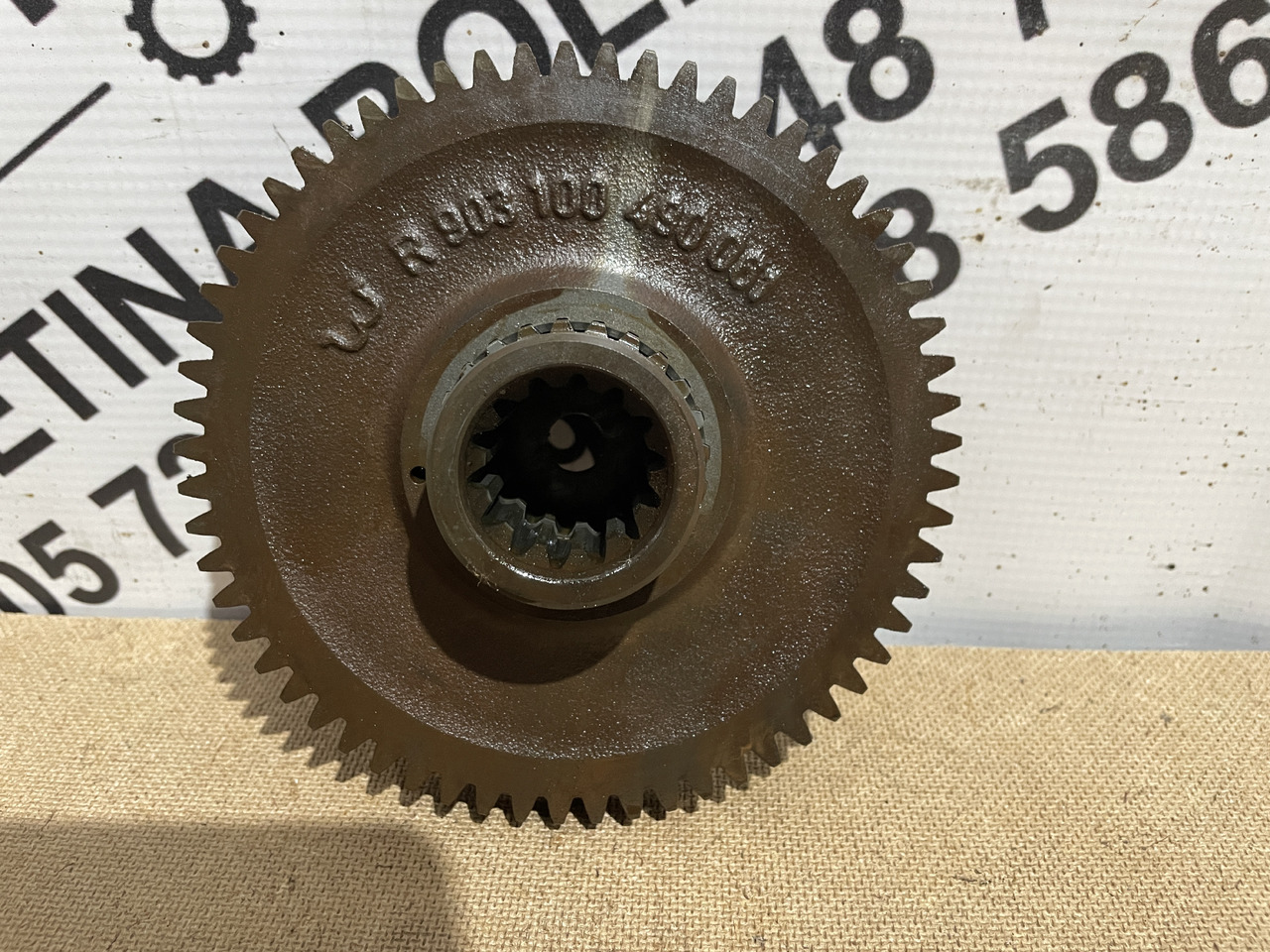 Valtra S354 Massey 8480 - skrzynia biegów - koło zębate walcowe 903100490061 - Boîte de vitesse pour Machine agricole: photos 1 Valtra S354 Massey 8480 - skrzynia biegów - koło zębate walcowe 903100490061 - Boîte de vitesse pour Machine agricole: photos 1