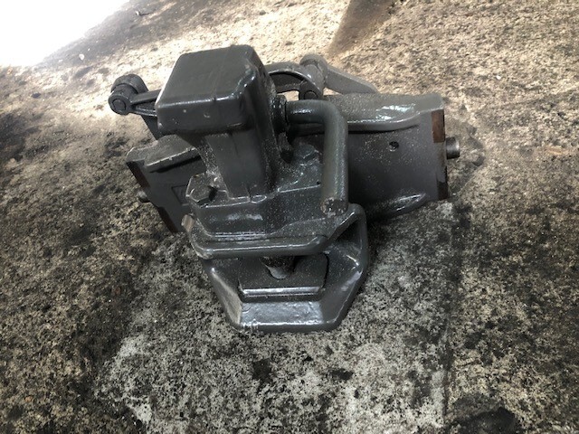 Zaczep Claas| Zaczep Massey Ferguson - Frame/ Châssis pour Machine agricole: photos 4 Zaczep Claas| Zaczep Massey Ferguson - Frame/ Châssis pour Machine agricole: photos 4