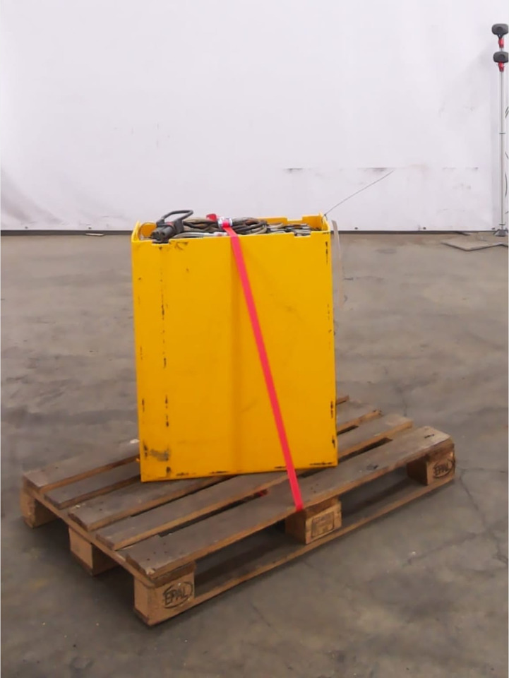 Battery 24V - Accumulateur pour Matériel de manutention: photos 1 Battery 24V - Accumulateur pour Matériel de manutention: photos 1