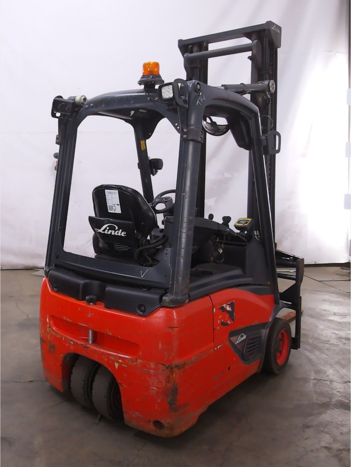 Linde E16C-02 - Chariot élévateur électrique: photos 3 Linde E16C-02 - Chariot élévateur électrique: photos 3