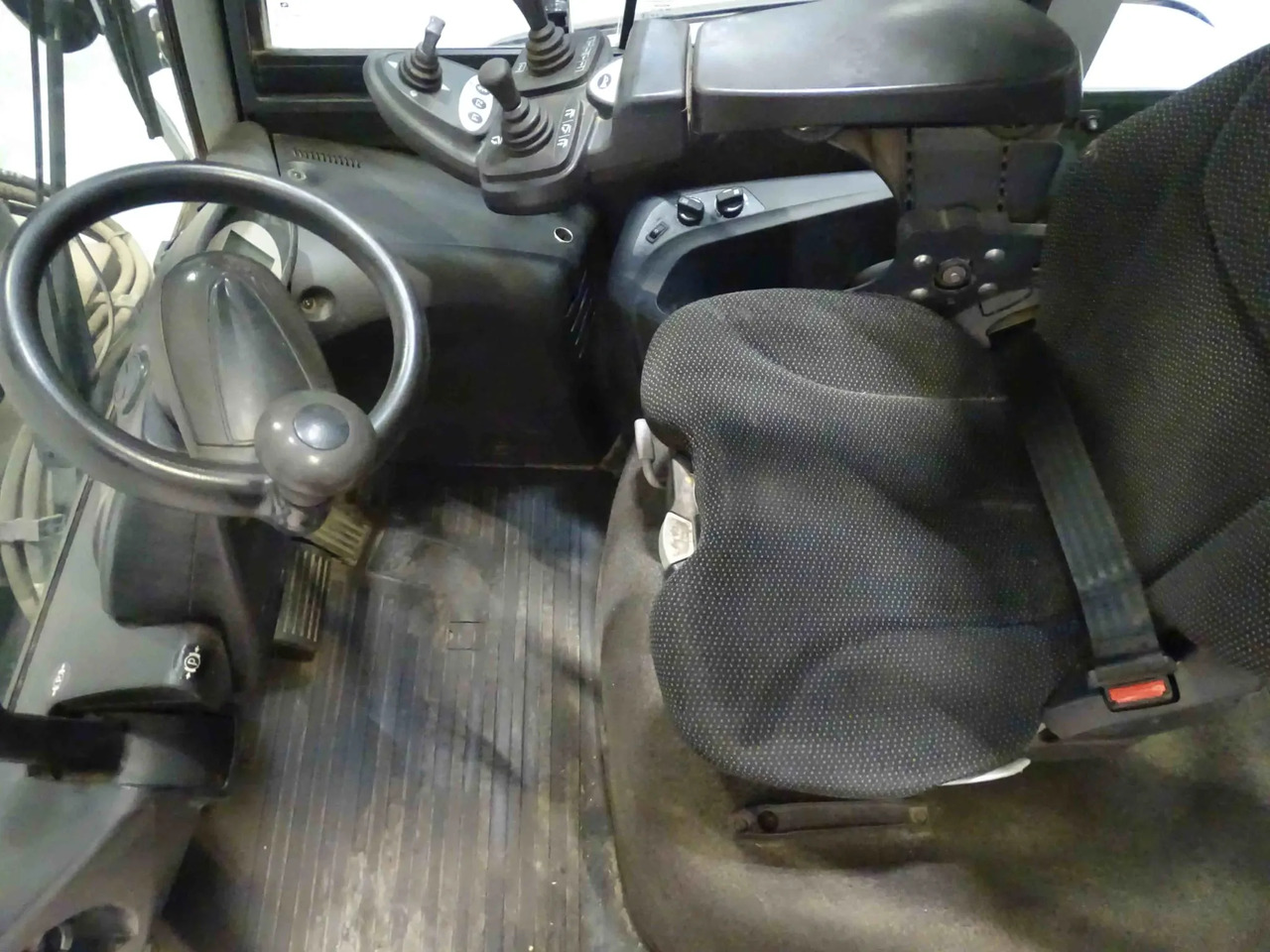 STILL RX70-60 - Chariot élévateur diesel: photos 3 STILL RX70-60 - Chariot élévateur diesel: photos 3