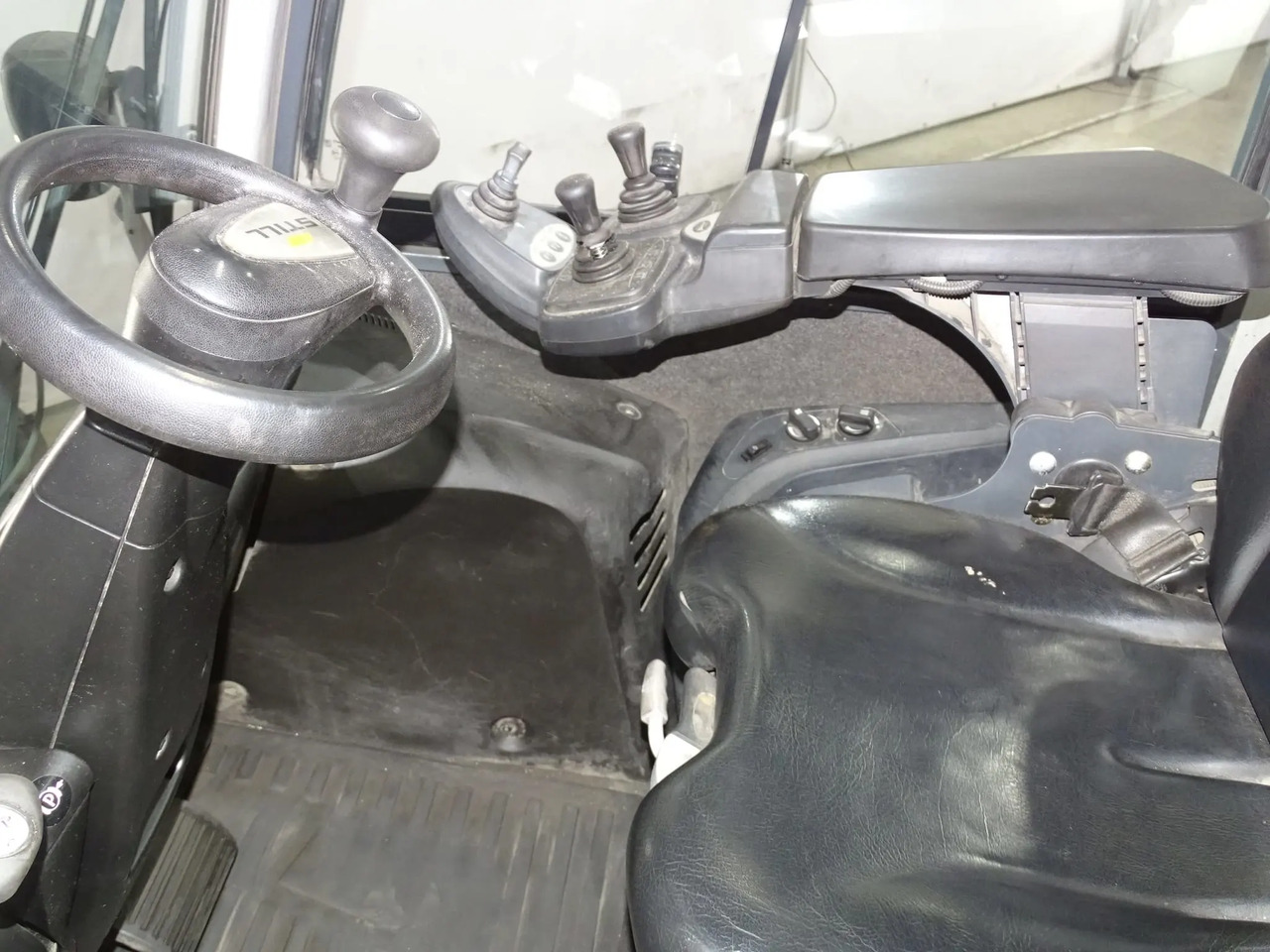 STILL RX70-70 - Chariot élévateur diesel: photos 3 STILL RX70-70 - Chariot élévateur diesel: photos 3