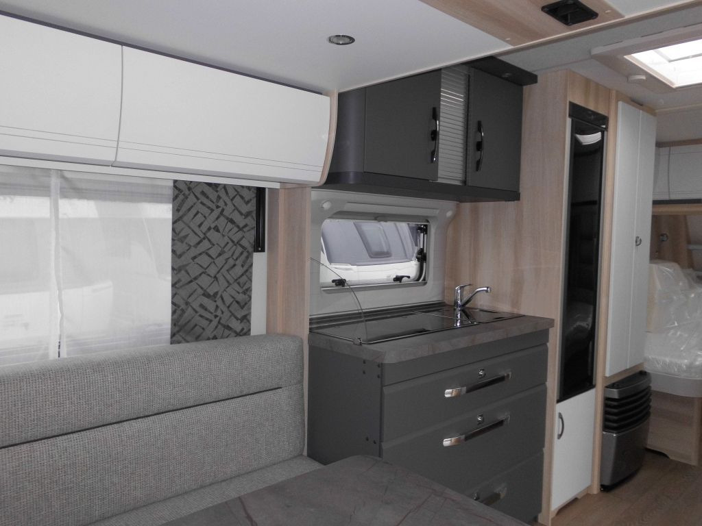 Caravane Hobby De Luxe 515 UHL mit Extras, Lagerabverkauf!: photos 10 Caravane Hobby De Luxe 515 UHL mit Extras, Lagerabverkauf!: photos 10